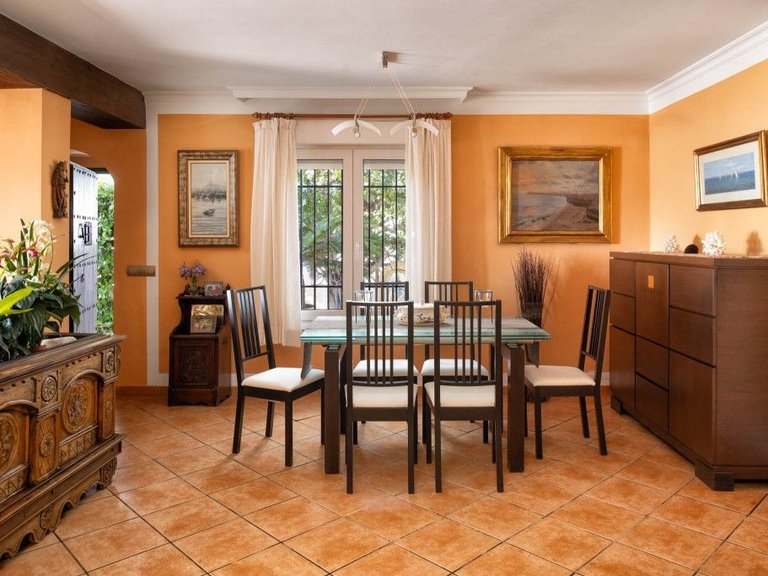 Detached Villa in Marbesa 9