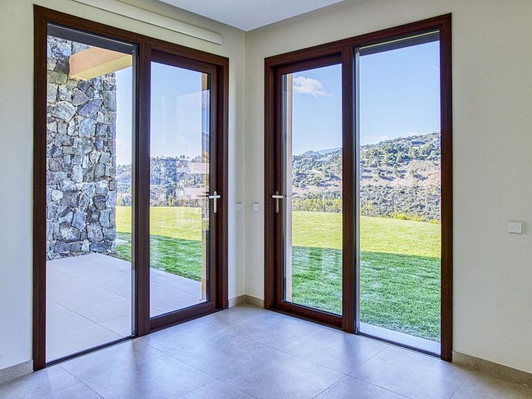 Ground Floor Apartment in Benahavís 19