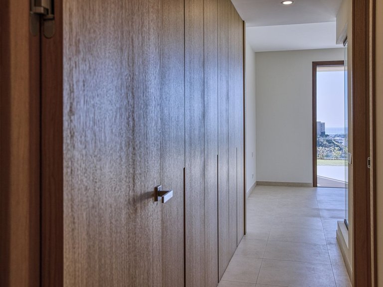 Ground Floor Apartment in Benahavís 18