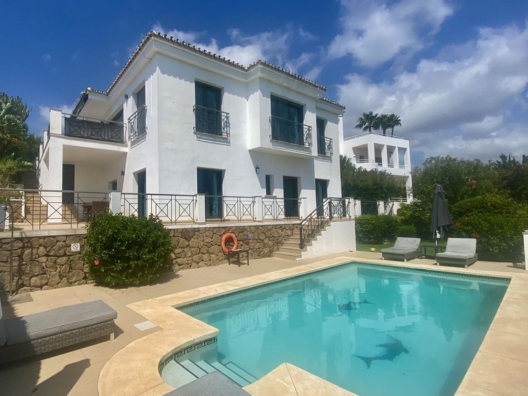 Chalet Independiente en Elviria 16