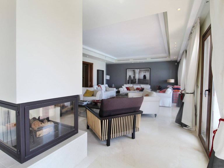 Detached Villa in Benahavís 15