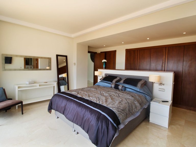 Detached Villa in Benahavís 11