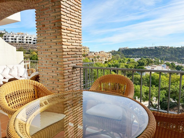 Middle Floor Apartment in Los Arqueros 3