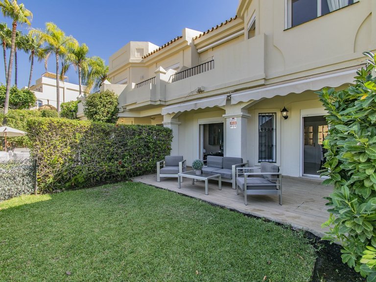 Townhouse in La Quinta 2