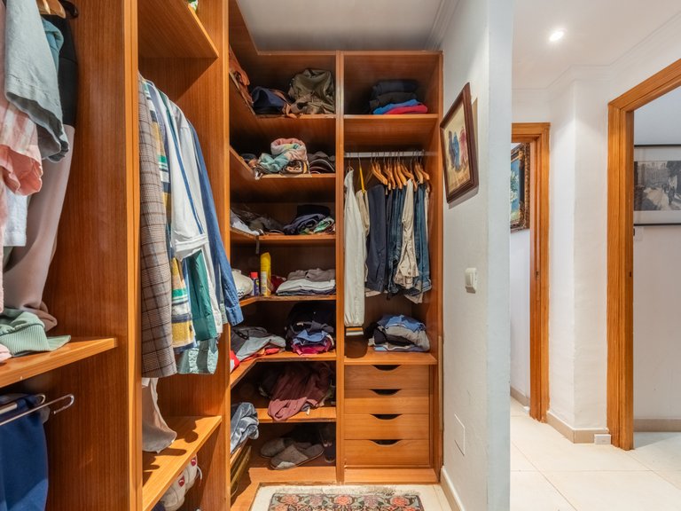 Villa for Sale in San Pedro de Alcantara, Malaga, 19