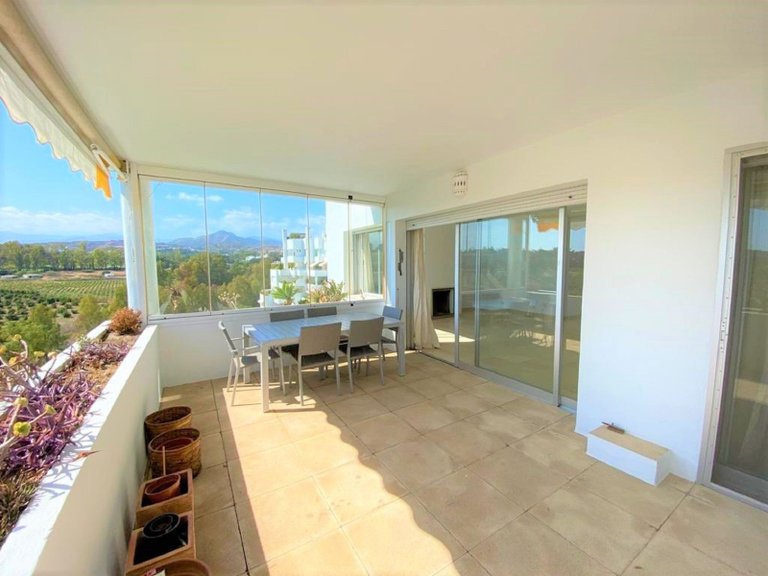 Middle Floor Apartment in Guadalmina Alta 2