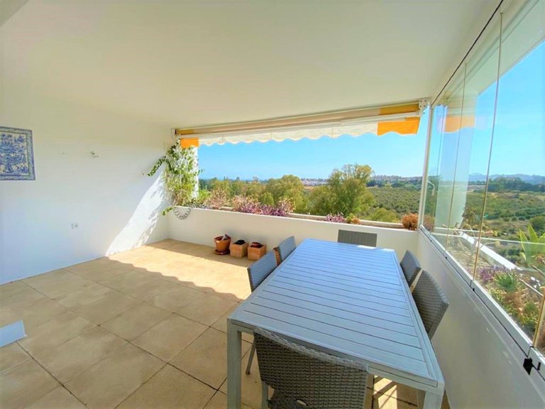 Middle Floor Apartment in Guadalmina Alta 9