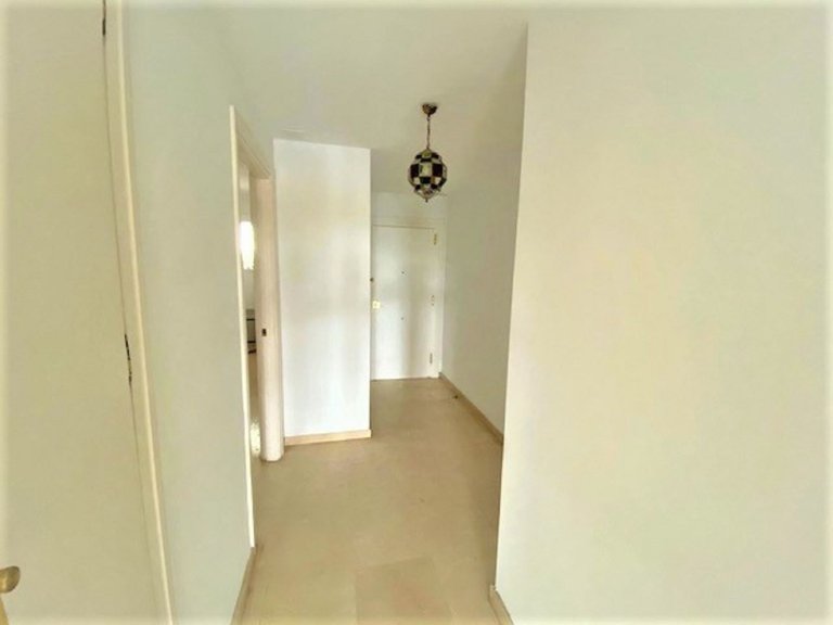 Middle Floor Apartment in Guadalmina Alta 25