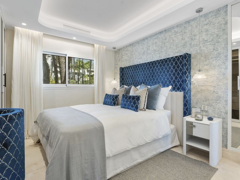 Apartment for Sale in Marbella, Malaga 15
