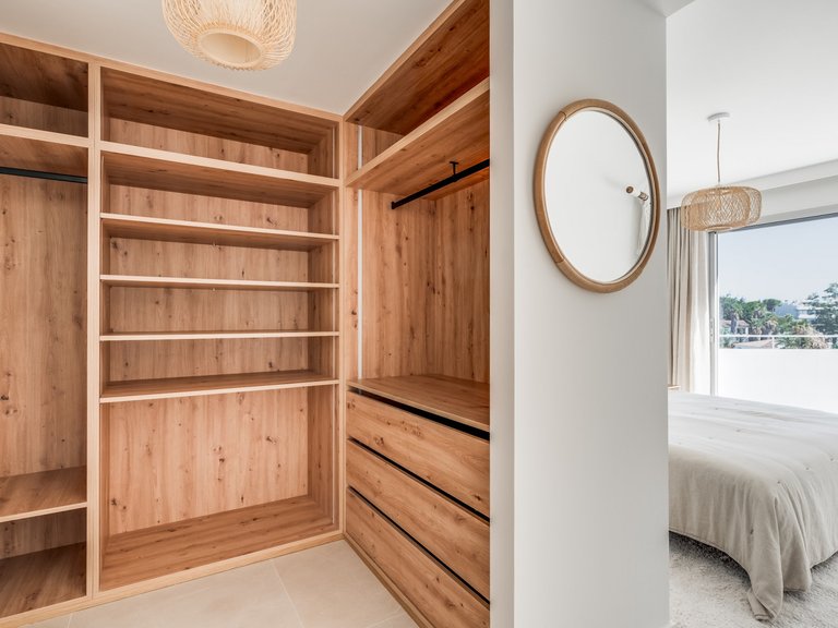 Villa for Sale in Marbella, Malaga 18