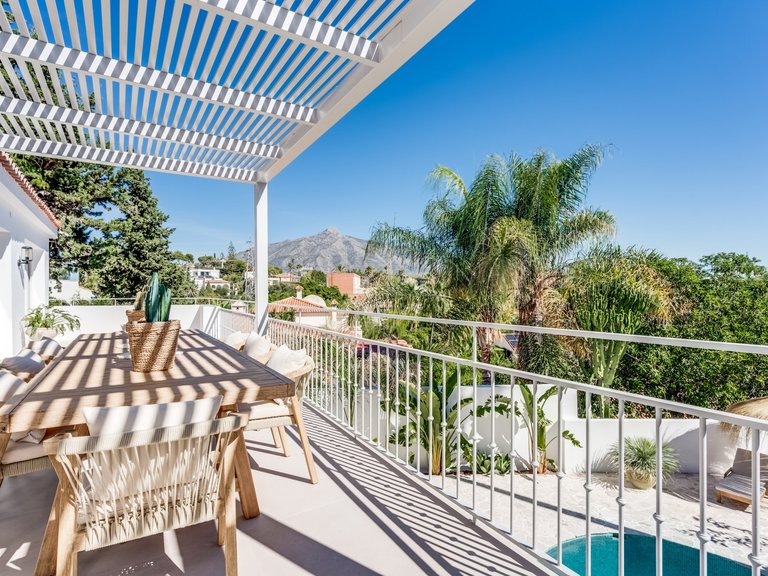 Villa for Sale in Marbella, Malaga 4