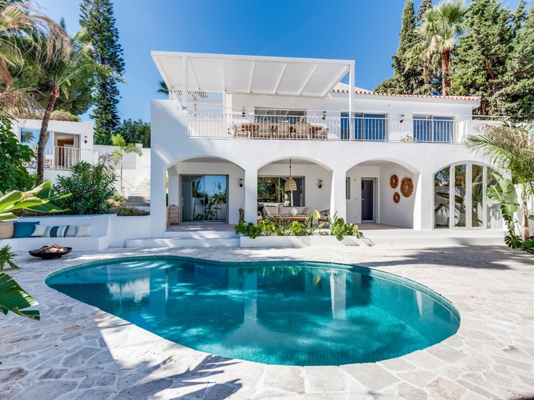 Villa for Sale in Marbella, Malaga 1