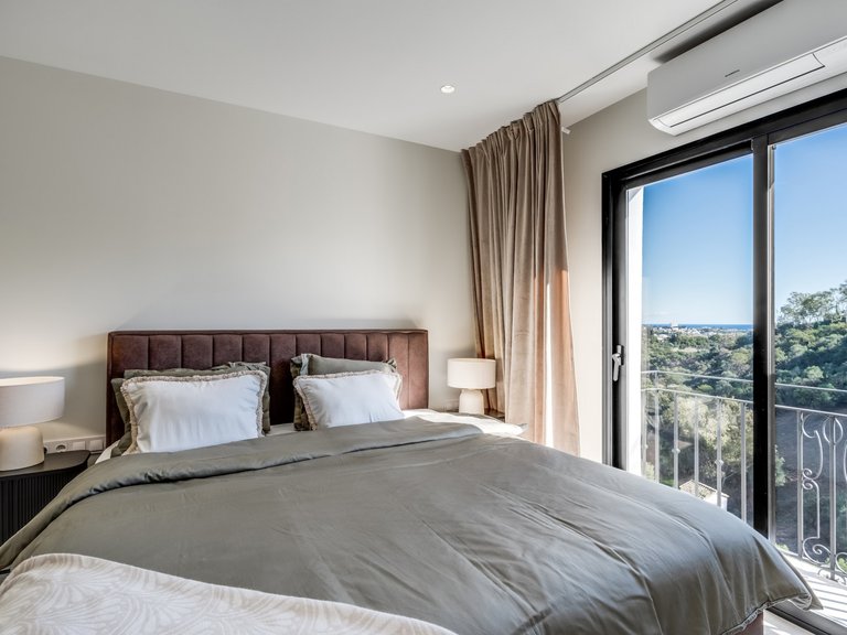 Apartment for Sale in Benahavis, Malaga 9