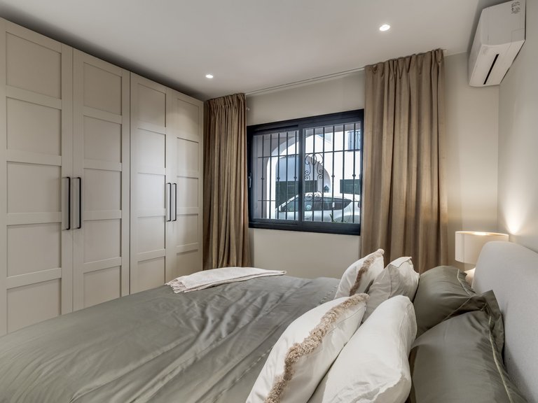 Apartment for Sale in Benahavis, Malaga 14