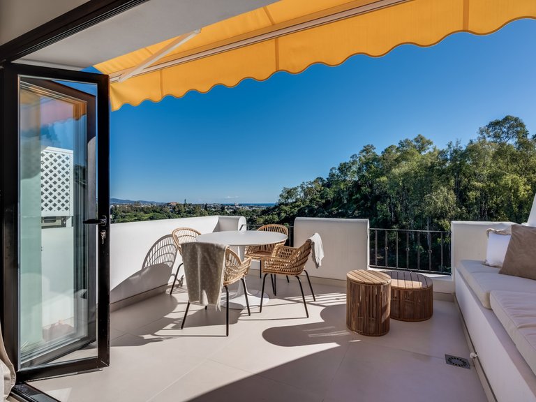 Apartment for Sale in Benahavis, Malaga 7