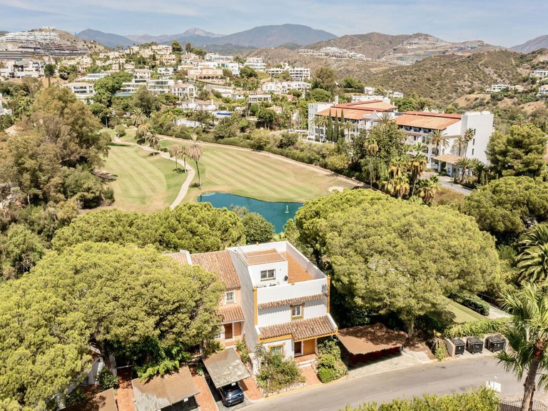 Town House for Sale in Benahavis, Malaga 1