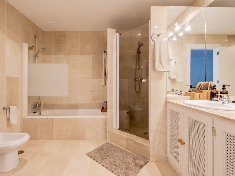 Town House for Sale in Benahavis, Malaga 26