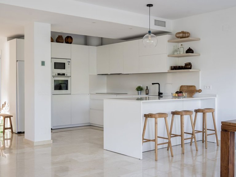 Town House for Sale in Benahavis, Malaga 17