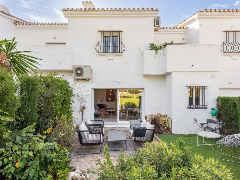 Town House for Sale in Marbella, Malaga 23