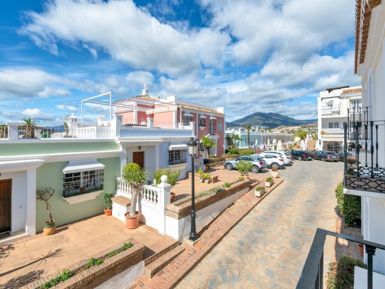 Town House for Sale in Marbella, Malaga 20