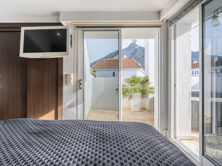 Town House for Sale in Marbella, Malaga 18