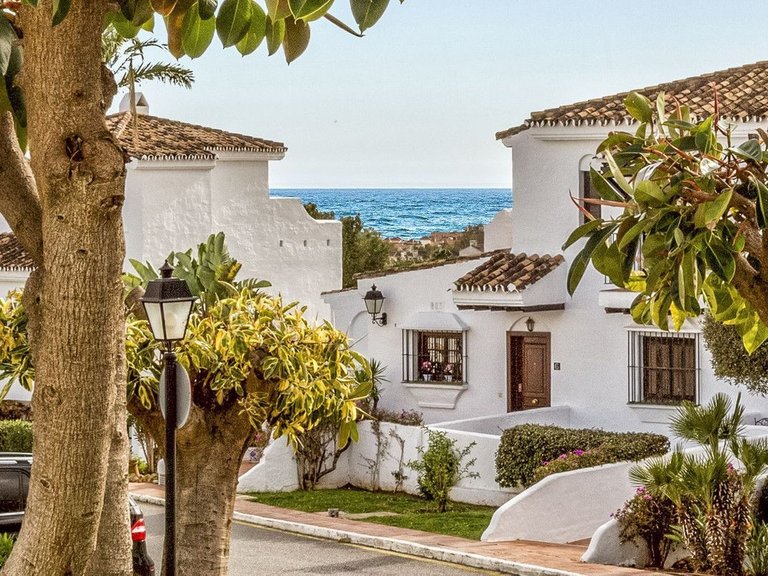 Apartment for Sale in Marbella, Malaga 1