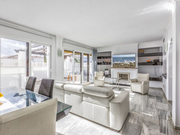 Apartment for Sale in Marbella, Malaga 15