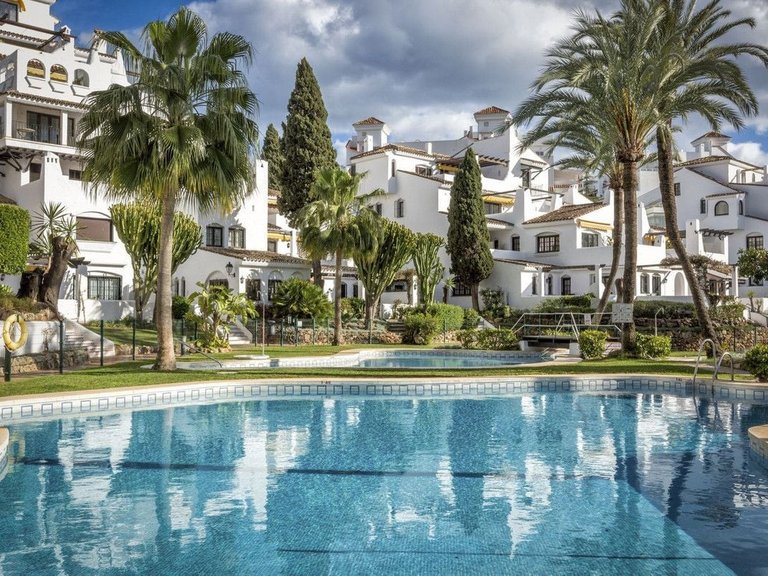 Apartment for Sale in Marbella, Malaga 16