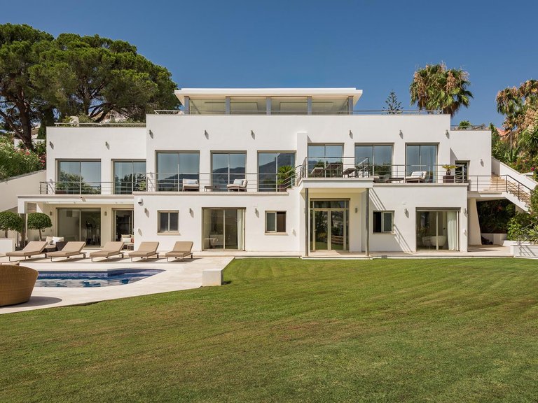 Villa for Sale in Marbella, Malaga 22