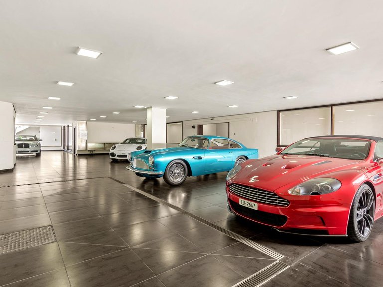 Villa for Sale in Marbella, Malaga 5