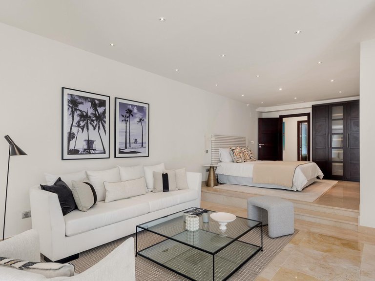 Villa for Sale in Marbella, Malaga 35