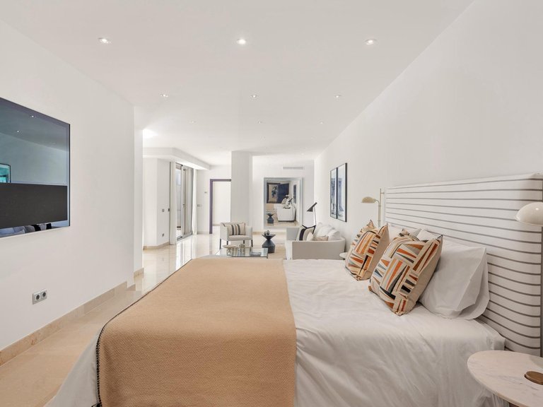 Villa for Sale in Marbella, Malaga 4