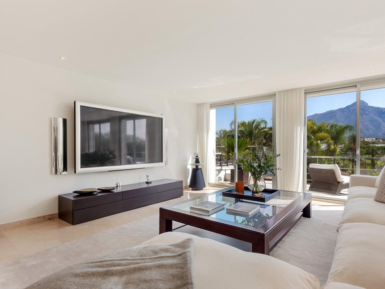 Villa for Sale in Marbella, Malaga 39