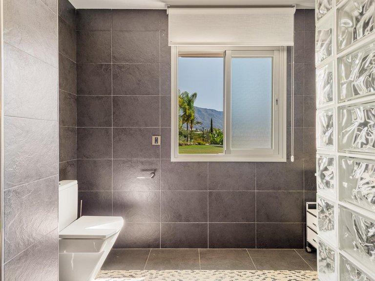 Villa for Sale in Marbella, Malaga 13