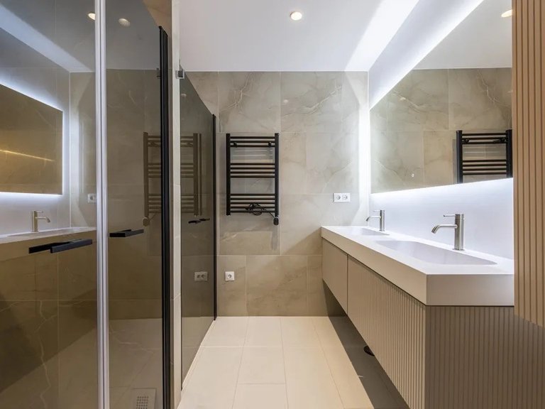 Apartment for Sale in Marbella, Malaga 17