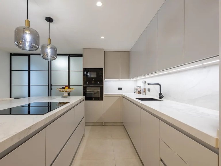 Apartment for Sale in Marbella, Malaga 7