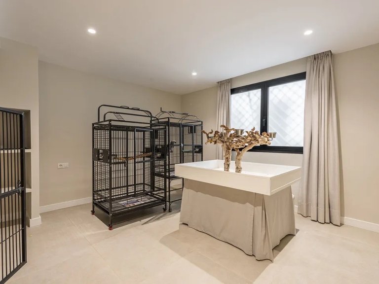 Apartment for Sale in Marbella, Malaga 27