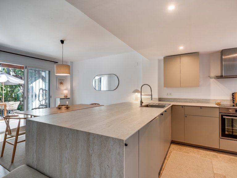 Town House for Sale in Marbella, Malaga 5