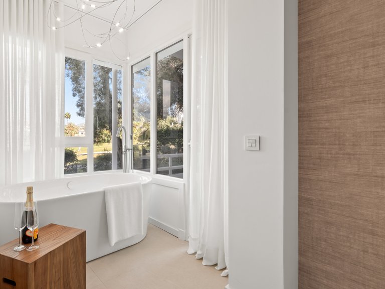 Apartment for Sale in Marbella, Malaga 23