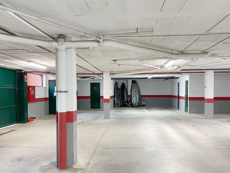 Apartment for Sale in Marbella, Malaga 32