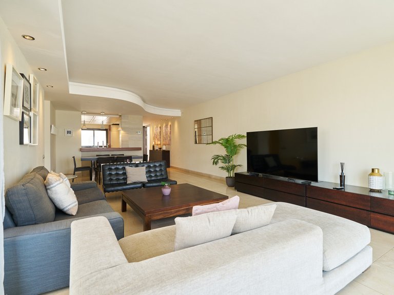 Apartment for Sale in Marbella, Malaga 31