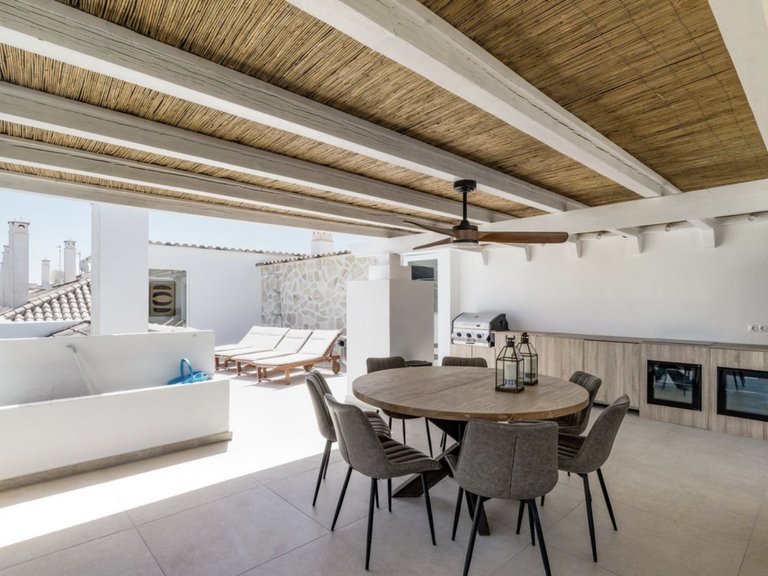 Takvåning med 8 sovrum - Nueva Andalucia 8