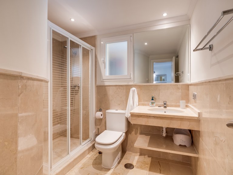 Town House for Sale in Estepona, Malaga 12