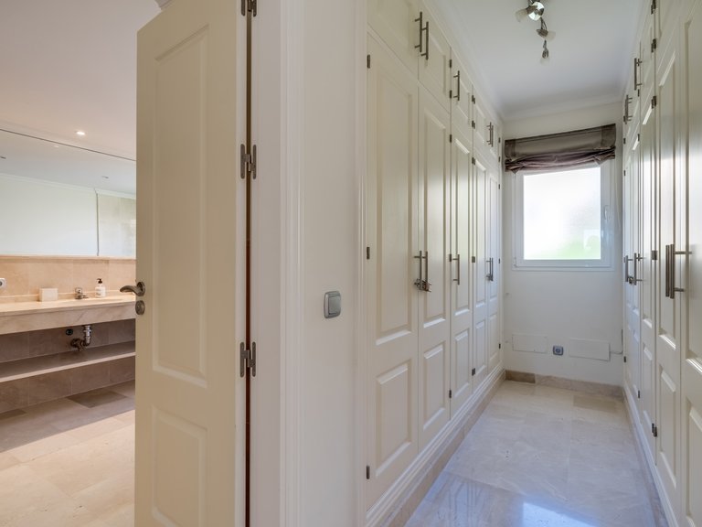 Town House for Sale in Estepona, Malaga 21