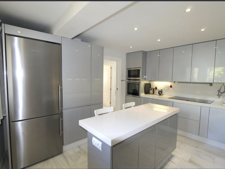 Apartment for Sale in Marbella, Malaga 18