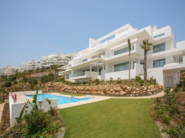 Apartment for Sale in Ojen, Malaga 15