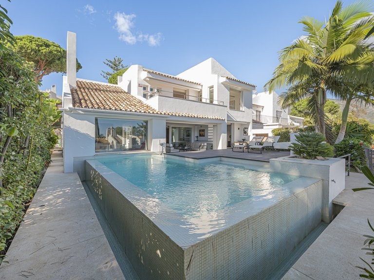 Town House for Sale in Marbella, Malaga 1