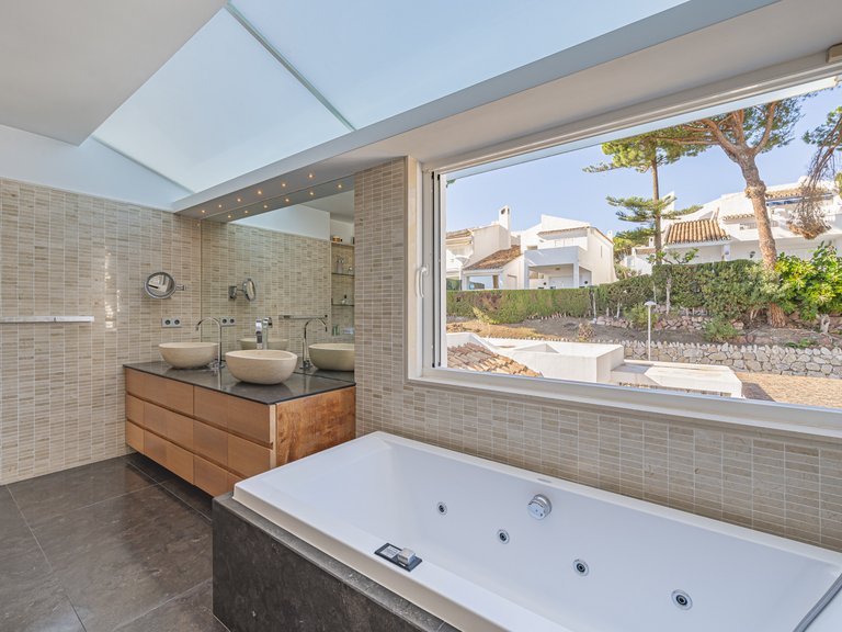 Town House for Sale in Marbella, Malaga 53