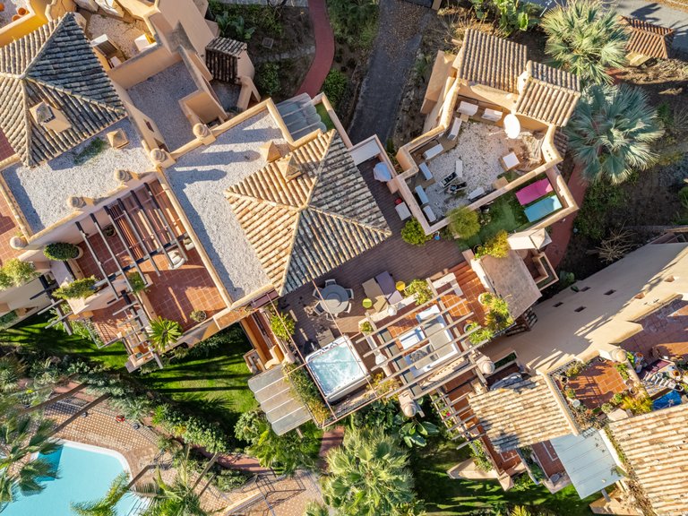 Renovated duplex penthouse next to the beach and amenities in San Pedro Alcántara 5