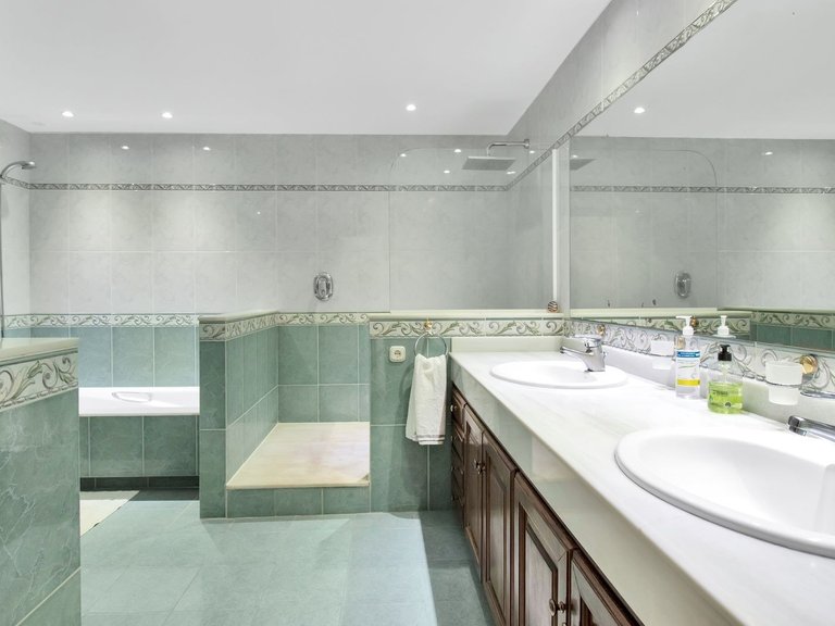 Detached Villa in San Pedro de Alcántara 33